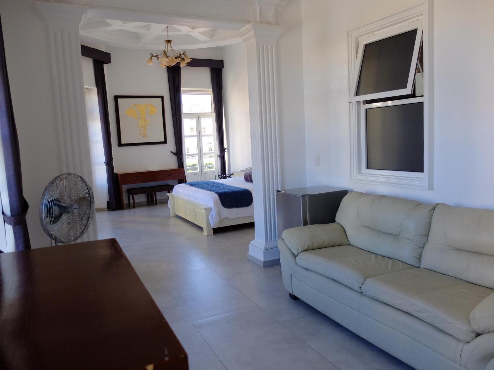 Hotel Estancia Real Tepatitlan de Morelos Εξωτερικό φωτογραφία