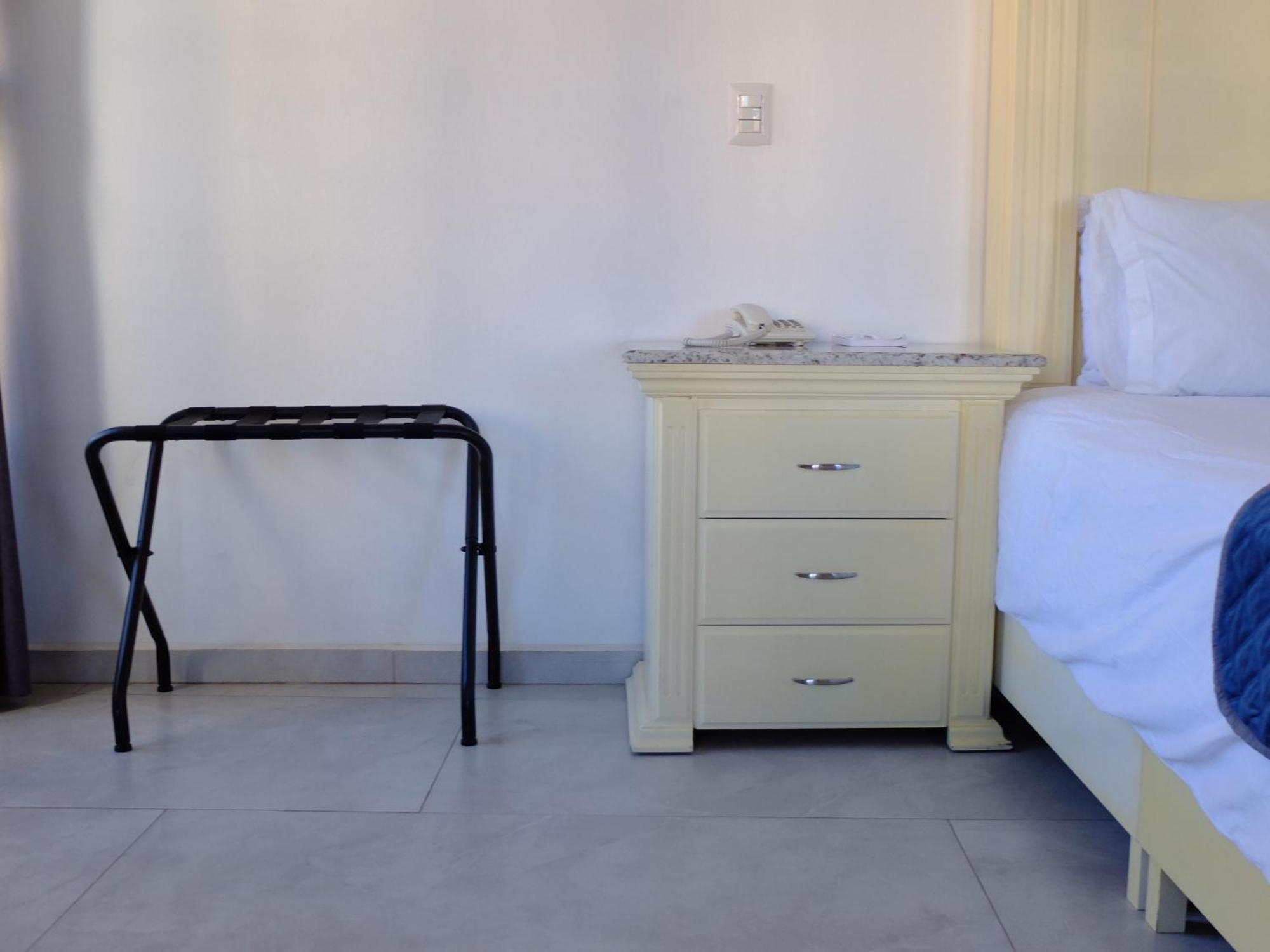 Hotel Estancia Real Tepatitlan de Morelos Εξωτερικό φωτογραφία