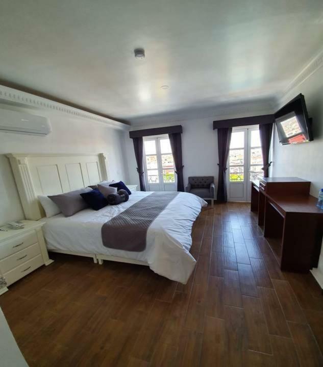 Hotel Estancia Real Tepatitlan de Morelos Εξωτερικό φωτογραφία