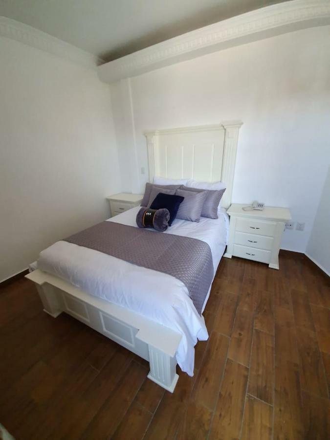 Hotel Estancia Real Tepatitlan de Morelos Εξωτερικό φωτογραφία