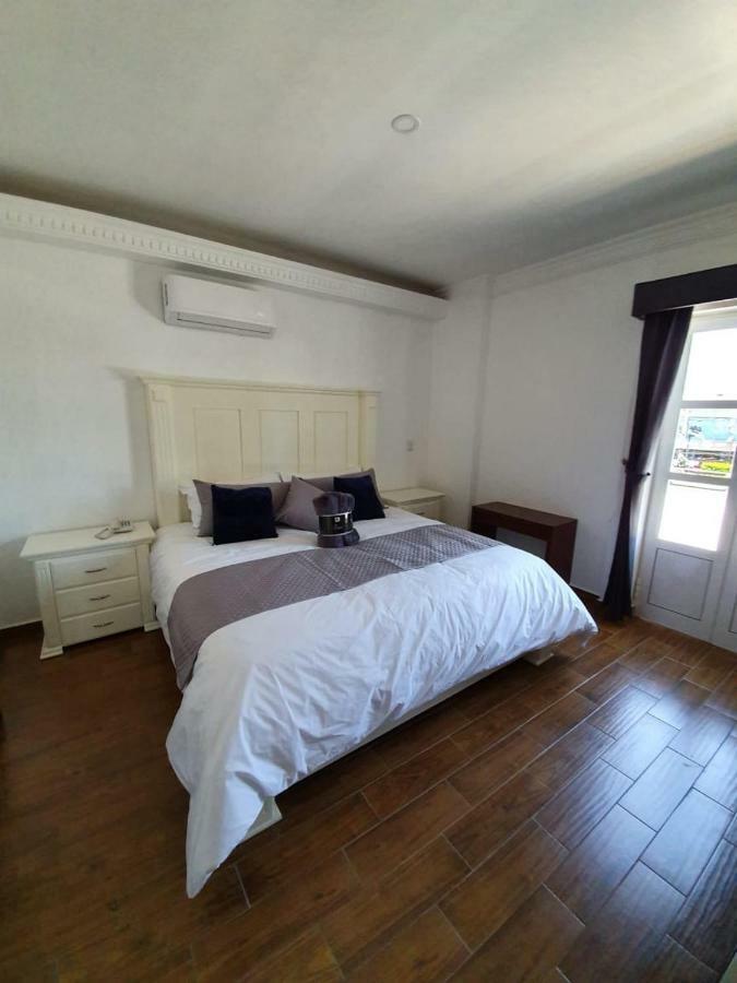 Hotel Estancia Real Tepatitlan de Morelos Εξωτερικό φωτογραφία
